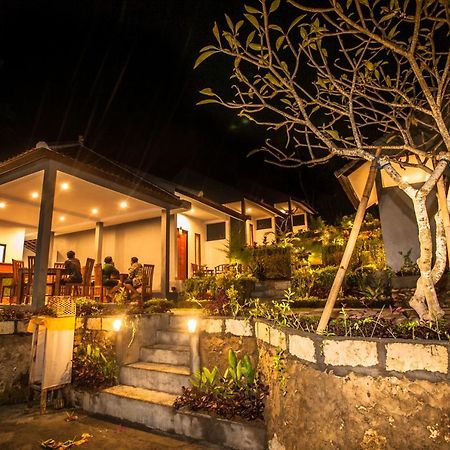 Singgahan Bungalow By Ecommerceloka Toyapakeh Exterior photo