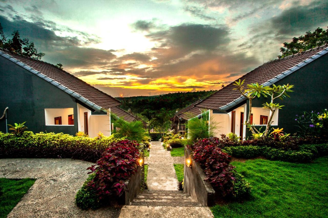Singgahan Bungalow By Ecommerceloka Toyapakeh Exterior photo