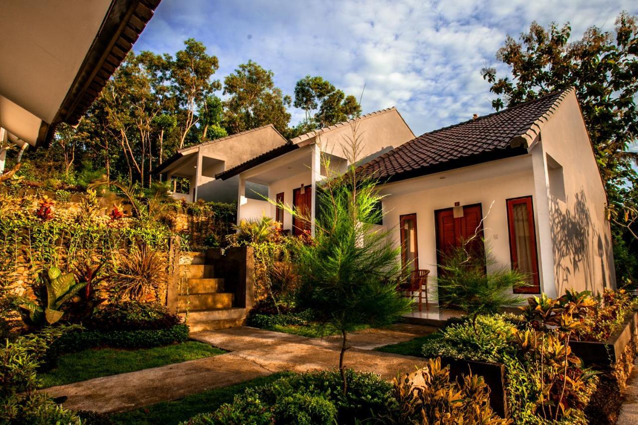 Singgahan Bungalow By Ecommerceloka Toyapakeh Exterior photo