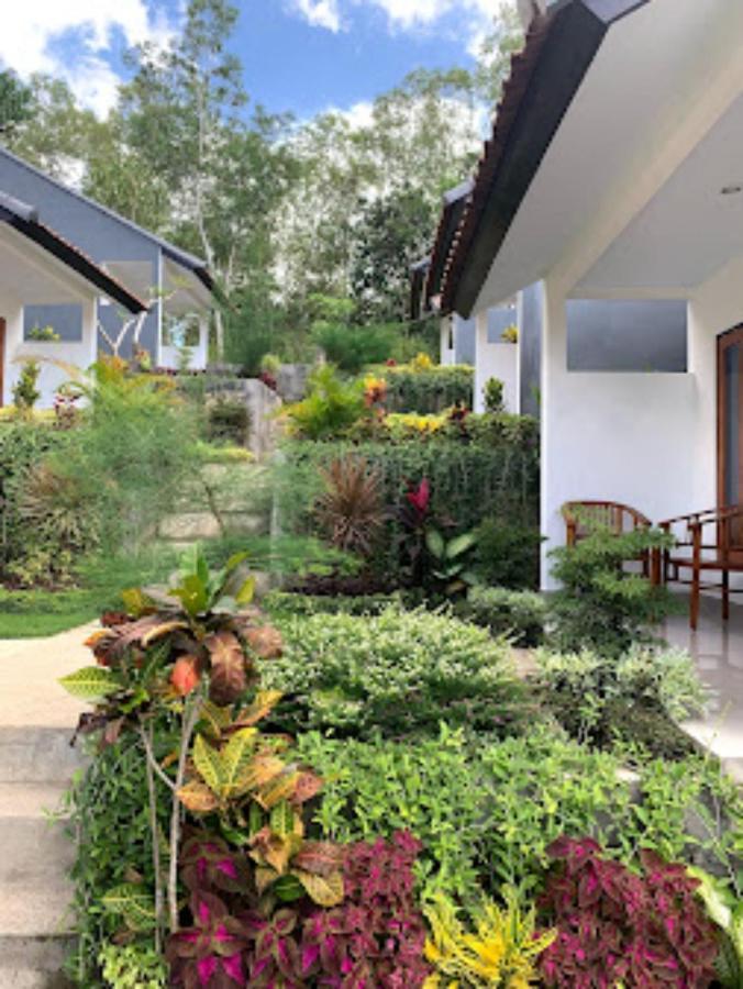 Singgahan Bungalow By Ecommerceloka Toyapakeh Exterior photo